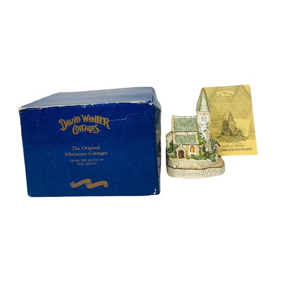 Vintage David Winter Cottages CELEBRATION CHAPEL Handcrafted COA in Box 1994
